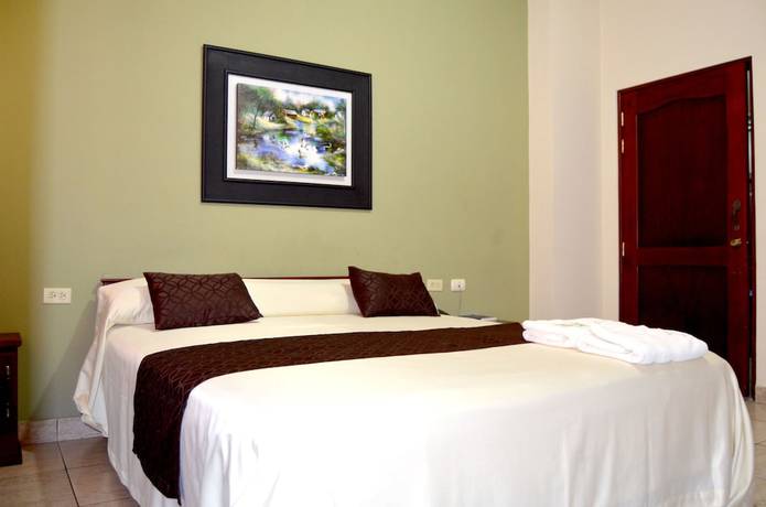 Imagen de la habitación del Hotel Restaurante LA HABANA. Foto 5