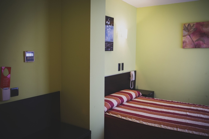 Imagen de la habitación del Hotel Restaurante La Bodega. Foto 9