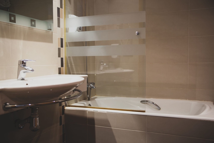 Imagen de la habitación del Hotel Restaurante La Bodega. Foto 14