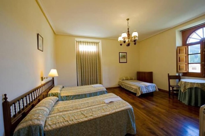 Imagen de la habitación del Hotel Restaurante La Casilla. Foto 9