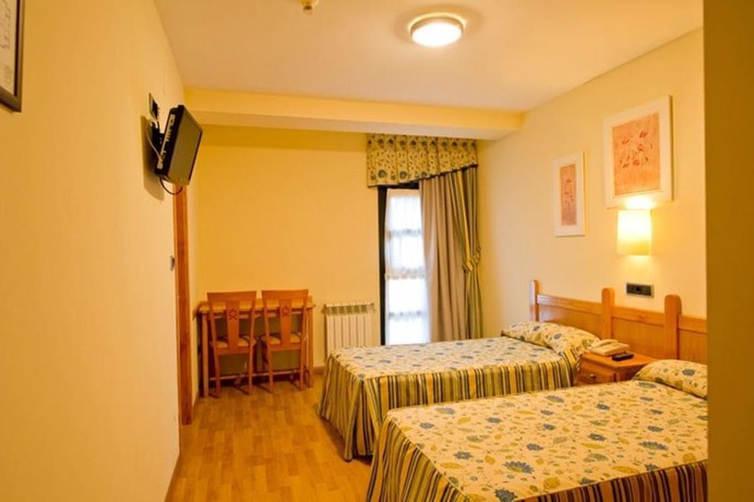 Imagen de la habitación del Hotel Restaurante La Casilla. Foto 14