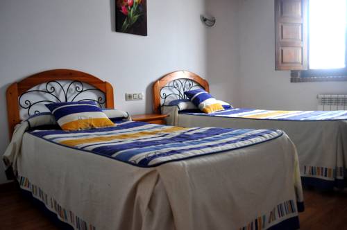 Imagen de la habitación del Hotel Restaurante La Parra. Foto 5