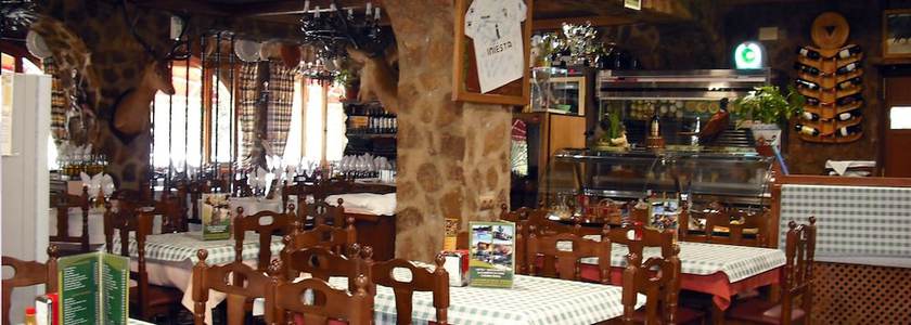 Imagen del bar/restaurante del Hotel Restaurante La Teja. Foto 6