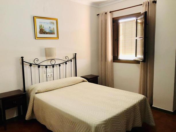 Imagen de la habitación del Hotel Restaurante La Yedra. Foto 3