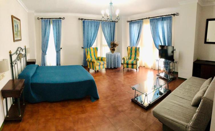 Imagen de la habitación del Hotel Restaurante La Yedra. Foto 5