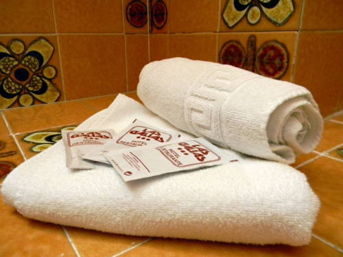 Imagen de la habitación del Hotel Restaurante Las Galias. Foto 7