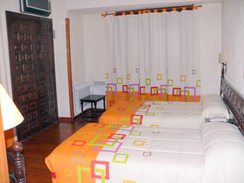 Imagen de la habitación del Hotel Restaurante Las Galias. Foto 10