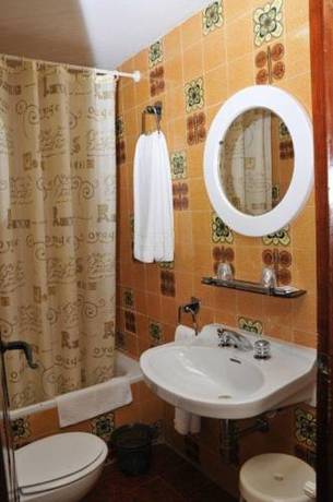 Imagen de la habitación del Hotel Restaurante Las Galias. Foto 12