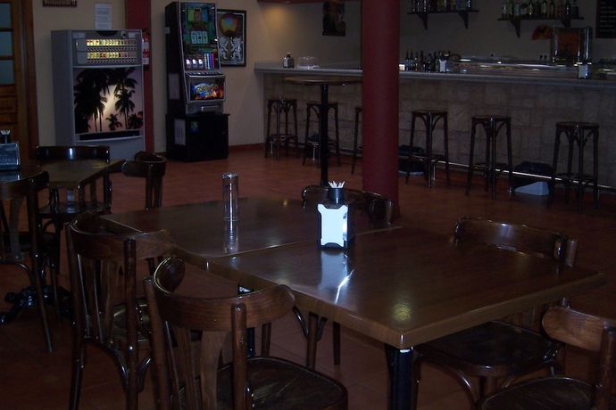 Imagen del bar/restaurante del Hotel Restaurante Los Prados. Foto 3