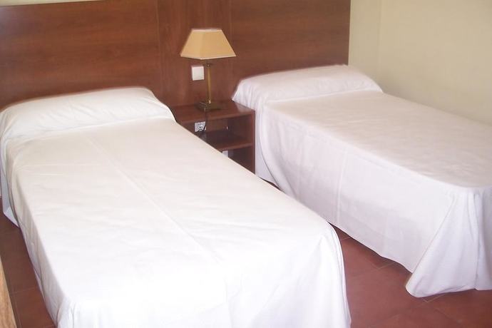 Imagen de la habitación del Hotel Restaurante Los Prados. Foto 14