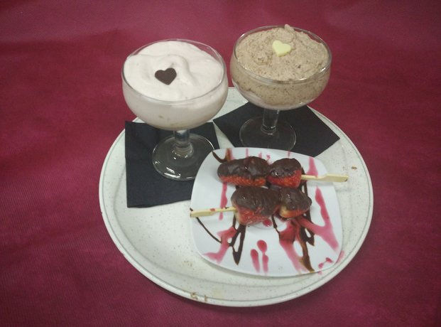 Imagen del bar/restaurante del Hotel Restaurante Los Rosales. Foto 9