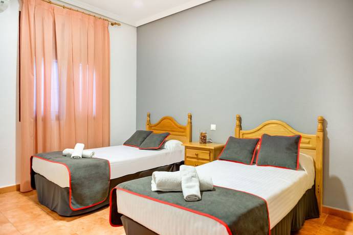 Imagen de la habitación del Hotel Restaurante MR. Foto 3