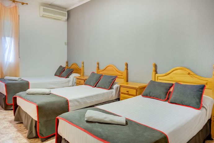 Imagen de la habitación del Hotel Restaurante MR. Foto 13