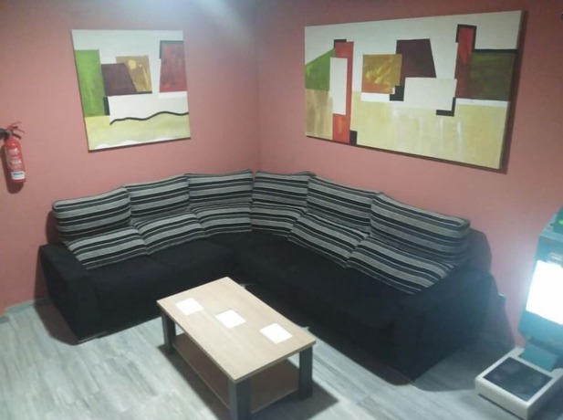 Imagen de los interiores del Hotel Restaurante Mirasierra. Foto 12