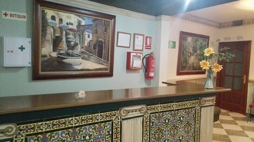 Imagen de los interiores del Hotel Restaurante Montserrat. Foto 18