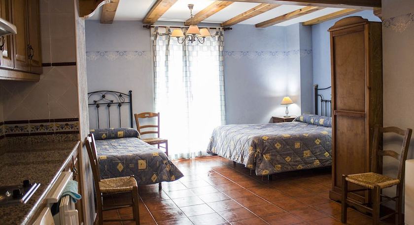 Imagen de la habitación del Hotel Restaurante Pensi&oacute;n Mariola. Foto 4