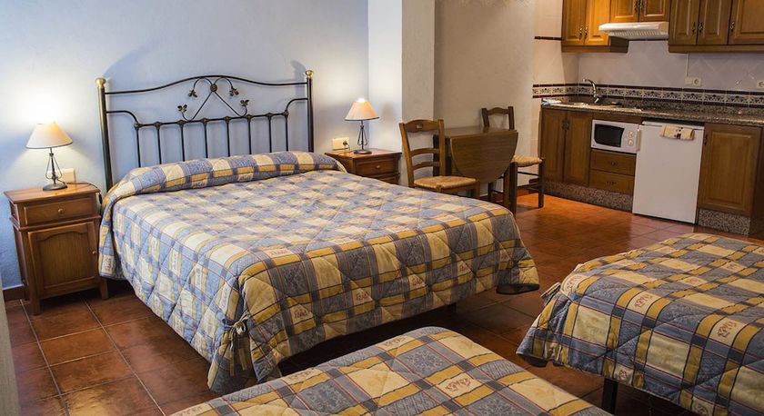 Imagen de la habitación del Hotel Restaurante Pensi&oacute;n Mariola. Foto 7