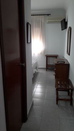 Imagen de la habitación del Hotel Restaurante Portugal. Foto 4