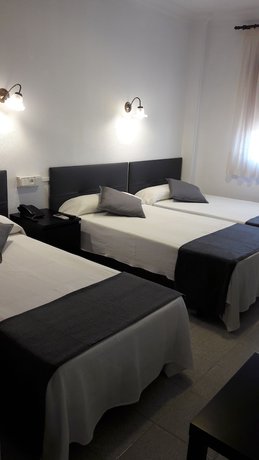 Imagen de la habitación del Hotel Restaurante Portugal. Foto 10