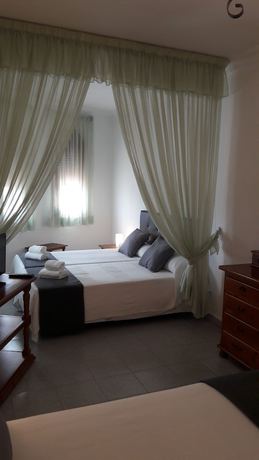 Imagen de la habitación del Hotel Restaurante Portugal. Foto 11