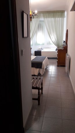 Imagen de la habitación del Hotel Restaurante Portugal. Foto 17
