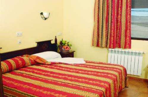 Imagen de la habitación del Hotel Restaurante Santa Cruz. Foto 6