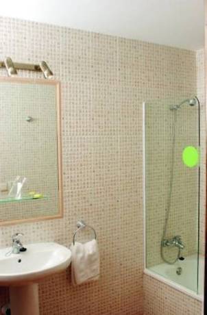 Imagen de la habitación del Hotel Restaurante Santa Cruz. Foto 8