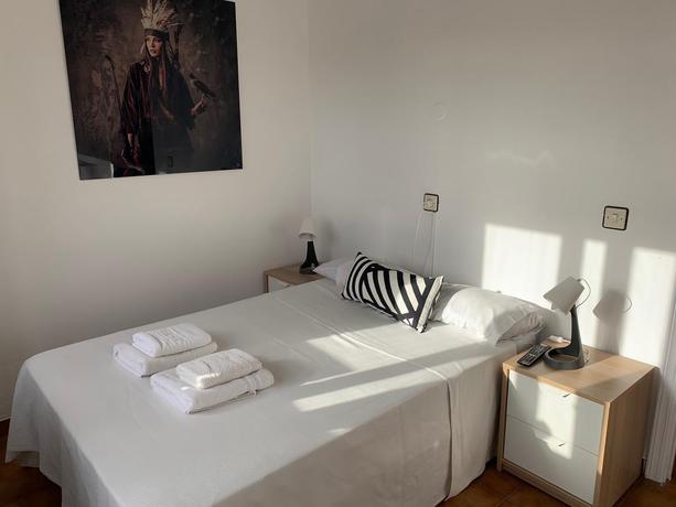 Imagen de la habitación del Hotel Restaurante Y Puerta De Aranda. Foto 7