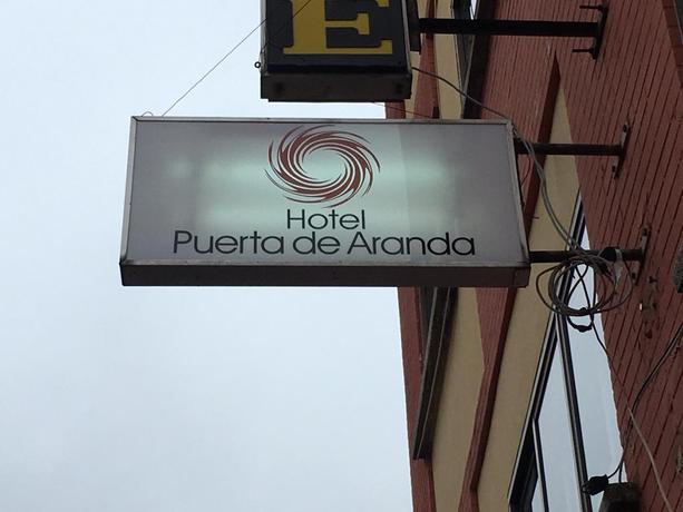 Imagen de los exteriores del Hotel Restaurante Y Puerta De Aranda. Foto 8
