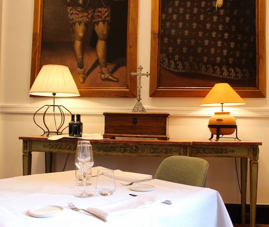 Imagen del bar/restaurante del Hotel Restaurante and Spa Palacio Matutano Daudén. Foto 3