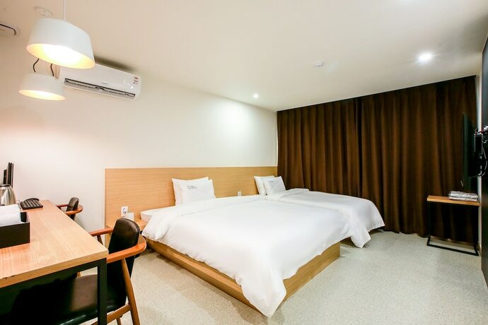Imagen de la habitación del Hotel Restay. Foto 2