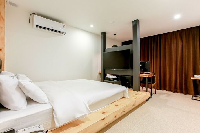 Imagen de la habitación del Hotel Restay. Foto 6