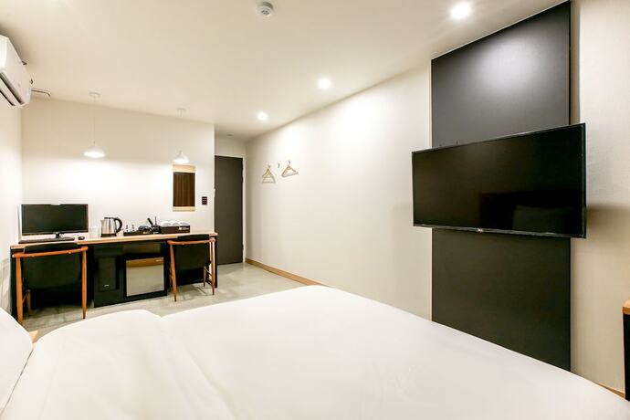 Imagen de la habitación del Hotel Restay. Foto 16