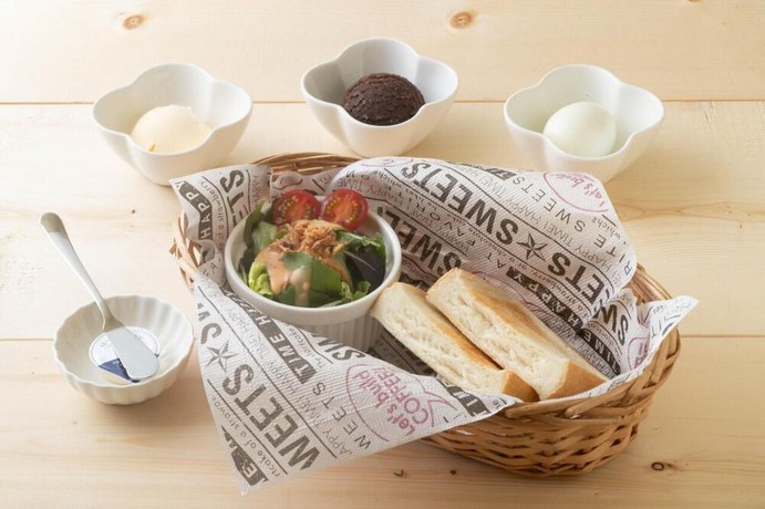 Imagen del bar/restaurante del Hotel Restay Tsurugashima - Adults Only. Foto 2