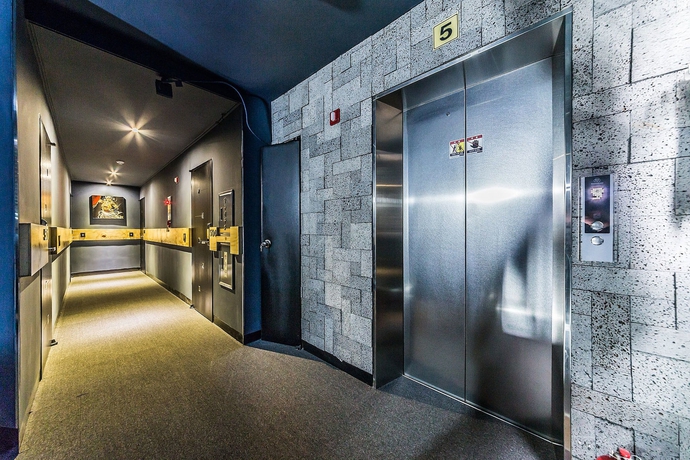 Imagen de los interiores del Hotel Restia Stay Suwon Station. Foto 13