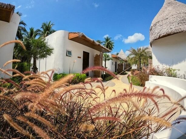 Imagen de la habitación del Hotel Resto Sea Resort. Foto 20