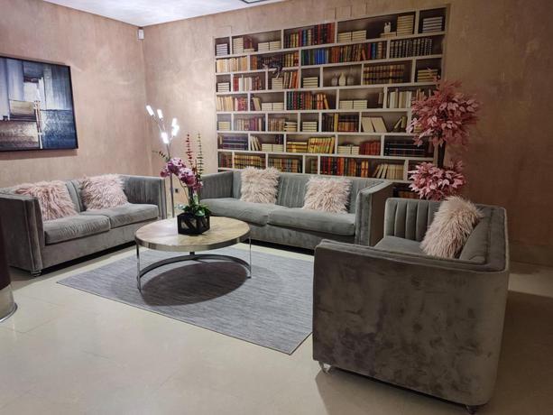 Imagen de los interiores del Hotel Reston Valdemoro. Foto 10