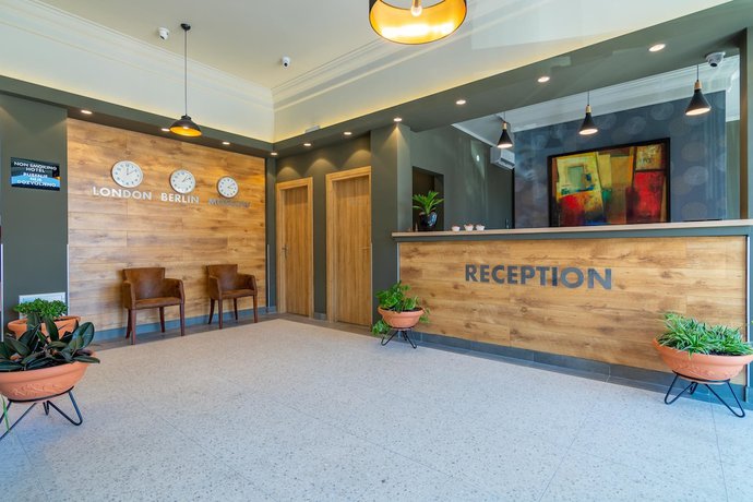 Imagen de los interiores del Hotel Resurs. Foto 12