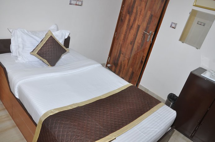 Imagen de la habitación del Hotel Retaj Bhilwara. Foto 9