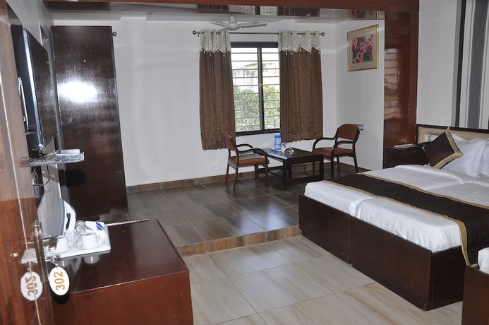 Imagen de la habitación del Hotel Retaj Bhilwara. Foto 12