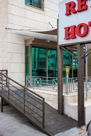 Imagen de los interiores del Hotel Retaj. Foto 15