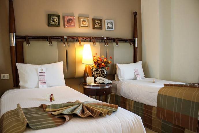 Imagen de la habitación del Hotel Retaj. Foto 10