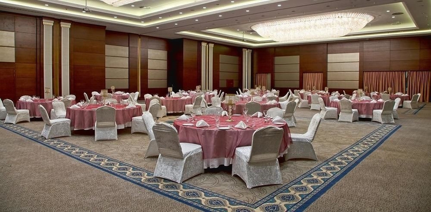 Imagen de los interiores del Hotel Retaj Royale Istanbul. Foto 10