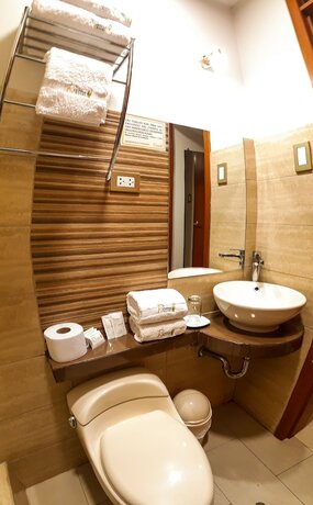 Imagen general del Hotel Retama. Foto 4