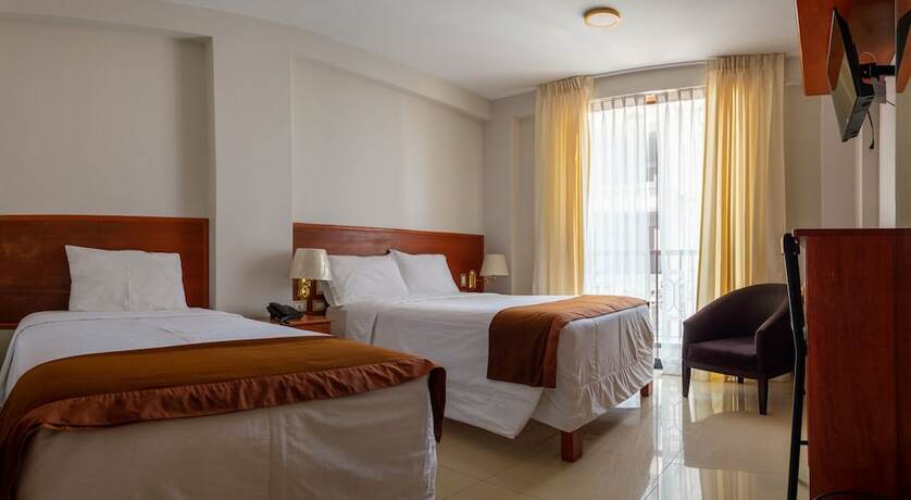 Imagen de la habitación del Hotel Retama. Foto 14