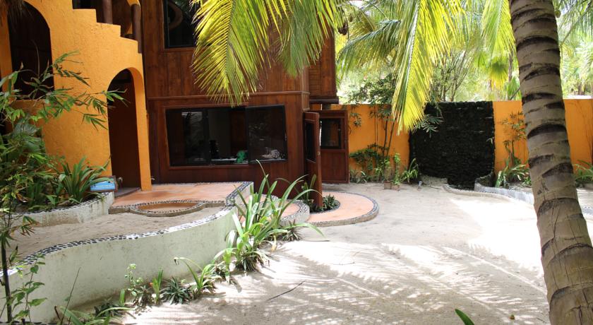 Imagen de los interiores del Hotel Retiro Maya. Foto 10