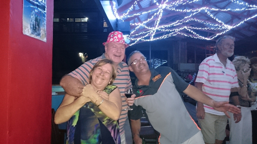 Imagen del bar/restaurante del Hotel Retreat Seaside. Foto 4