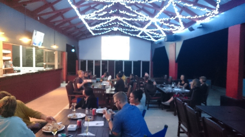 Imagen del bar/restaurante del Hotel Retreat Seaside. Foto 5