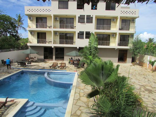 Imagen de la piscina del Hotel Retro Boutique Limited. Foto 18