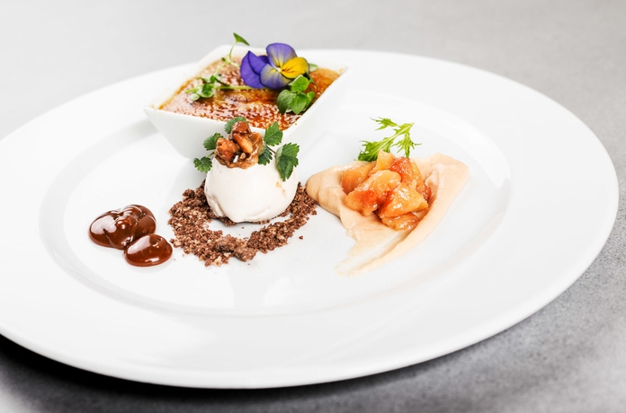 Imagen del bar/restaurante del Hotel Retro Riverside Wellness Resort. Foto 5